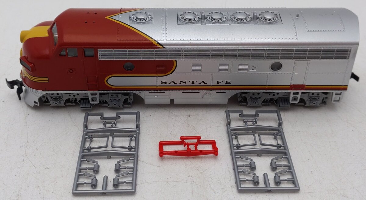 Stewart 9060 HO Santa Fe F-7A Diesel Locomotive- Phase I Early EX/Box