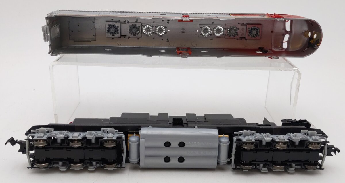 Proto 2000 8035 HO Life-Like Atchison Topeka & Santa Fe E8/9 Diesel Loco #87 EX