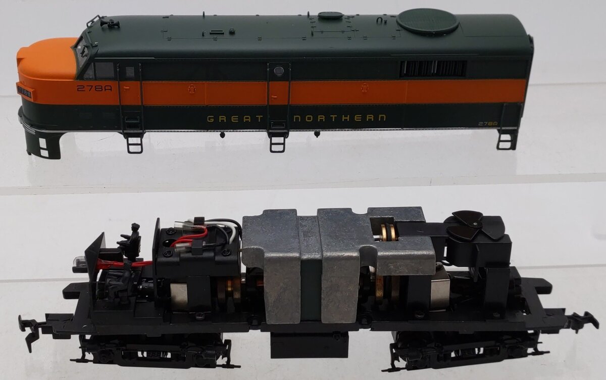 Proto 2000 8359 HO Scale Great Northern FA2 Diesel Locomotive #278A EX/Box