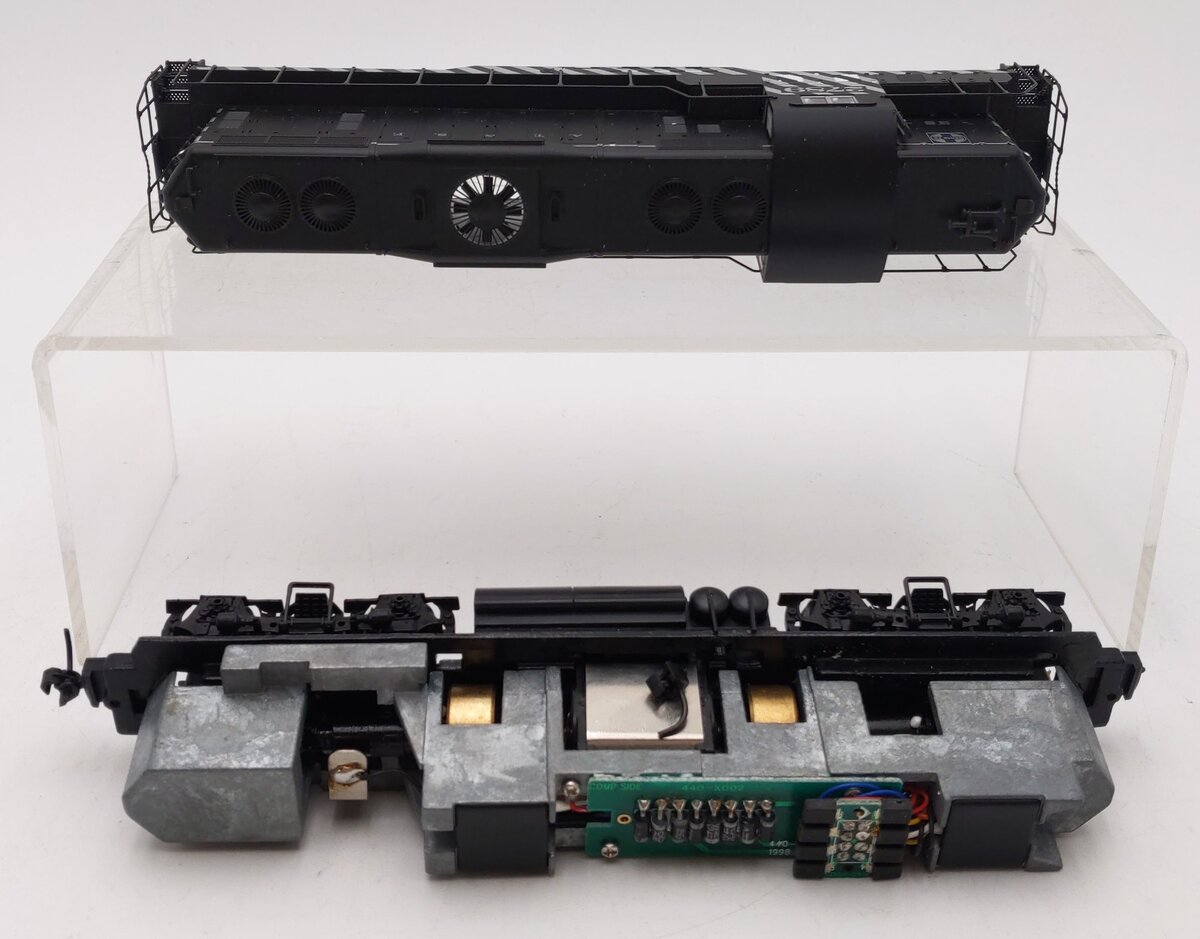 Proto 2000 23001 HO ATSF GP7 PhII Diesel Locomotive #2789 EX/Box