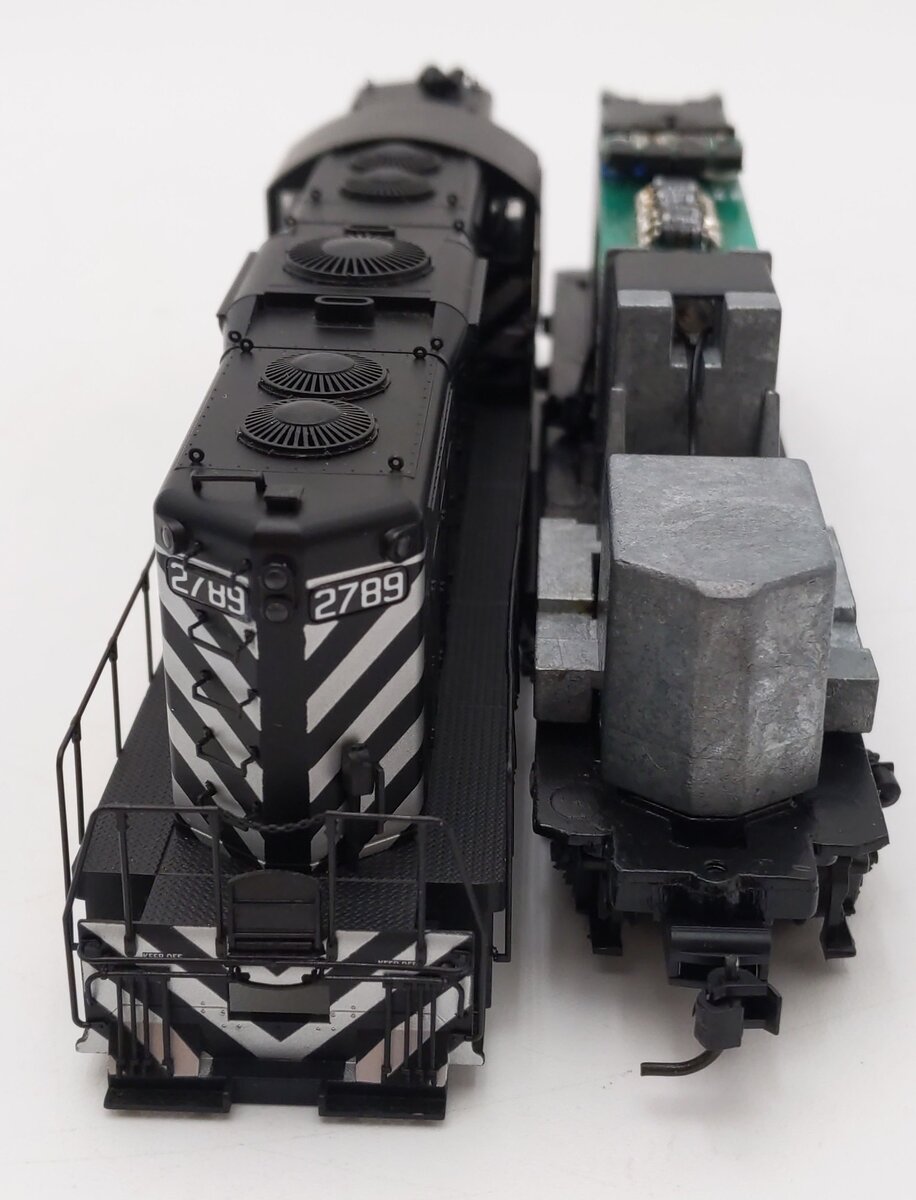 Proto 2000 23001 HO ATSF GP7 PhII Diesel Locomotive #2789 EX/Box