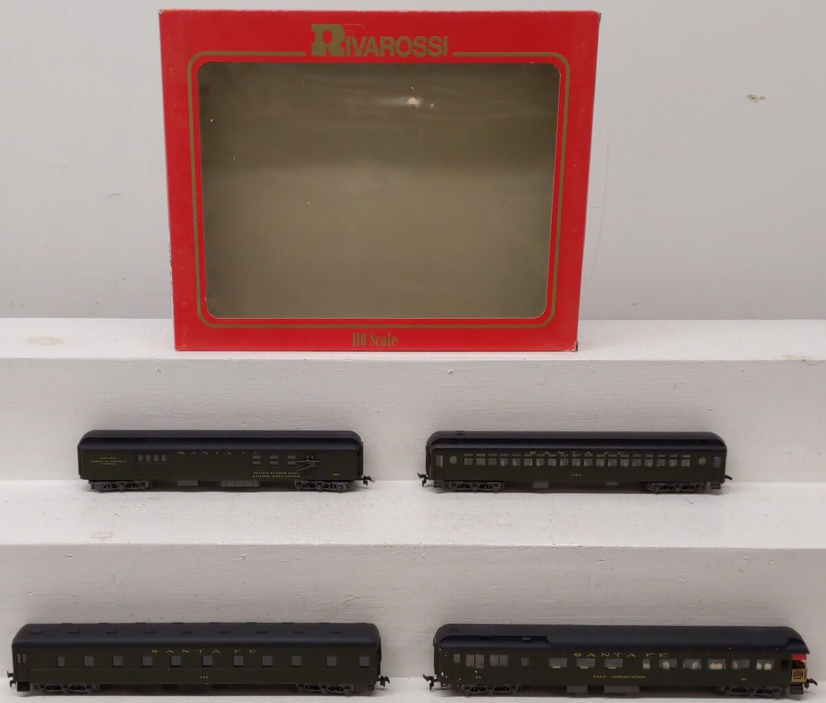 Rivarossi 6915 HO Santa Fe 4-Car Passenger Set (Set B) EX/Box