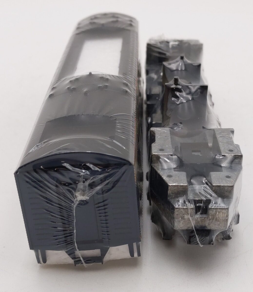 Stewart 5017 HO Santa Fe FTB Dummy Diesel Locomotive NIB