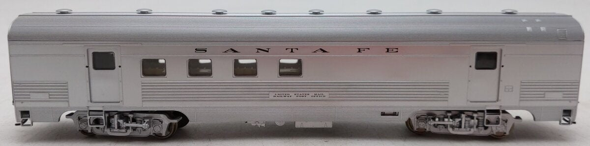 Walthers 932-6445 HO Scale Santa Fe 63' Budd RPO Car EX/Box