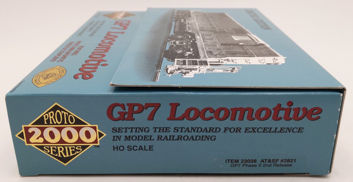 Proto 2000 23038 HO Scale AT&SF EMD GP7 Phase II Diesel Locomotive #2821 NIB