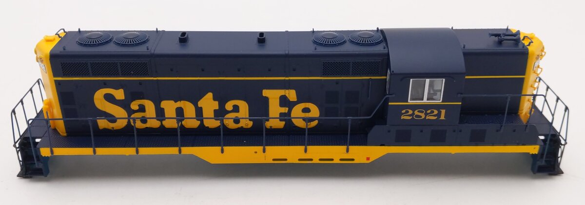 Proto 2000 23038 HO Scale AT&SF EMD GP7 Phase II Diesel Locomotive #2821 NIB