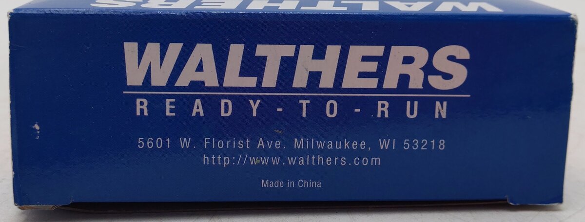 Walthers 932-9750 HO Santa Fe El Capitan 85' P-S Baggage-Dorm Transition Car EX/Box