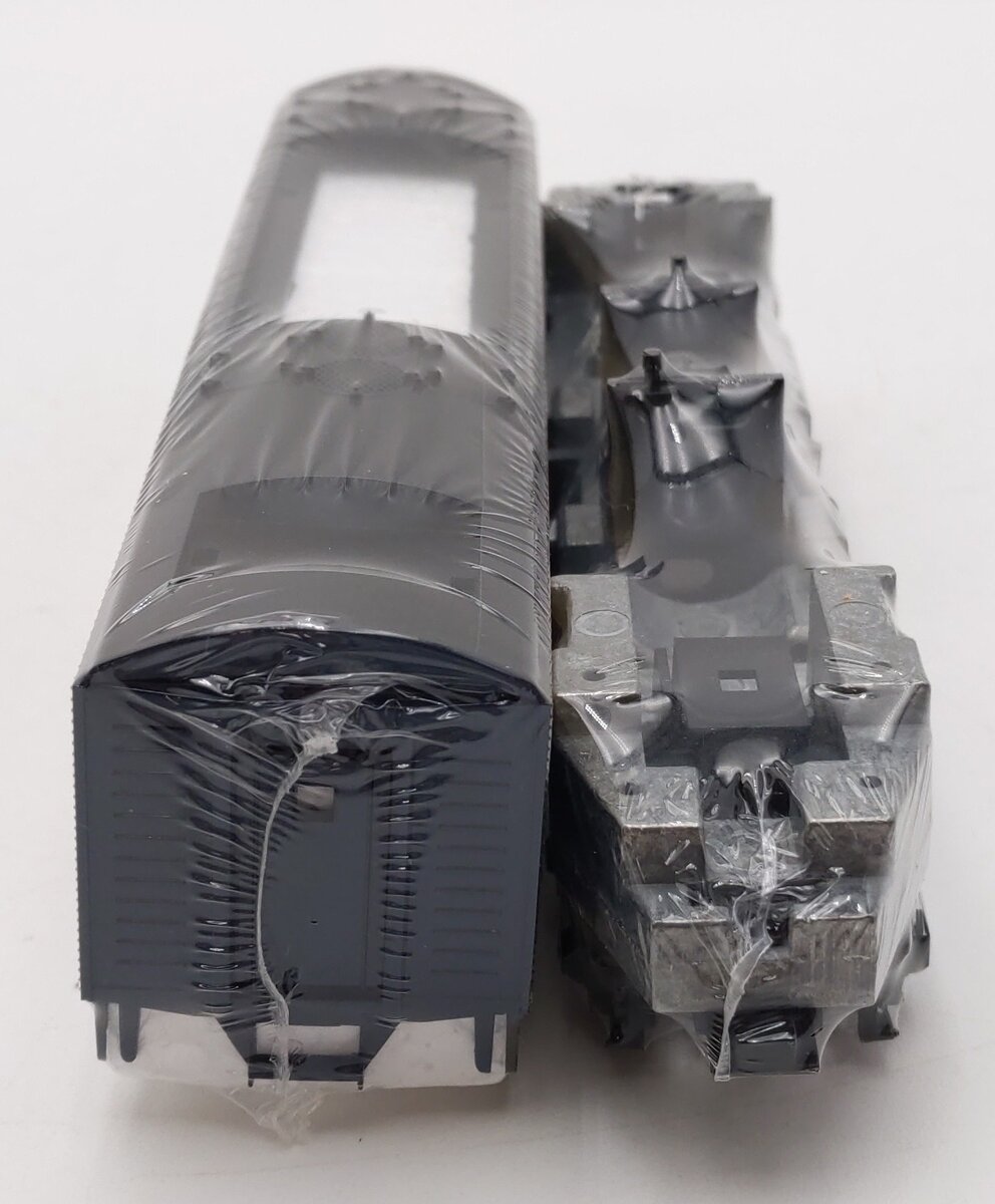 Stewart 5017 HO Santa Fe FTB Dummy Diesel Locomotive NIB