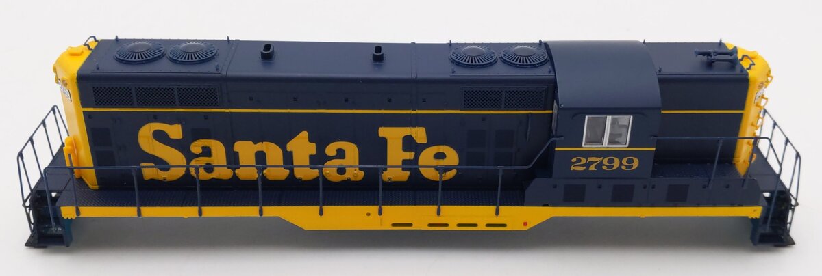Proto 2000 23037 HO Scale Santa Fe GP9 Diesel #2799 NIB