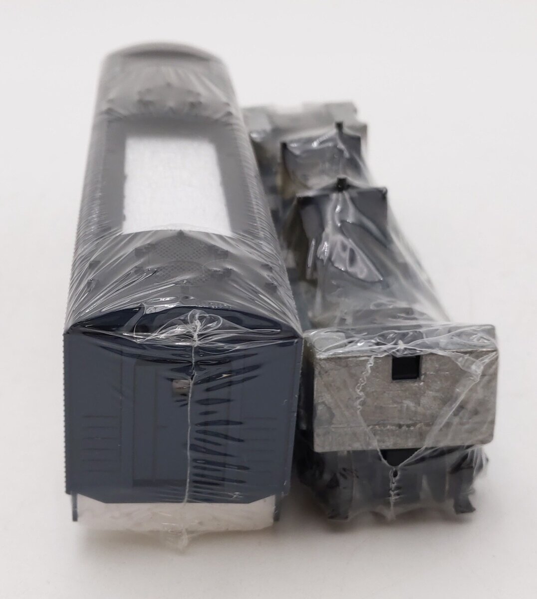 Stewart 5017 HO Santa Fe FTB Dummy Diesel Locomotive NIB
