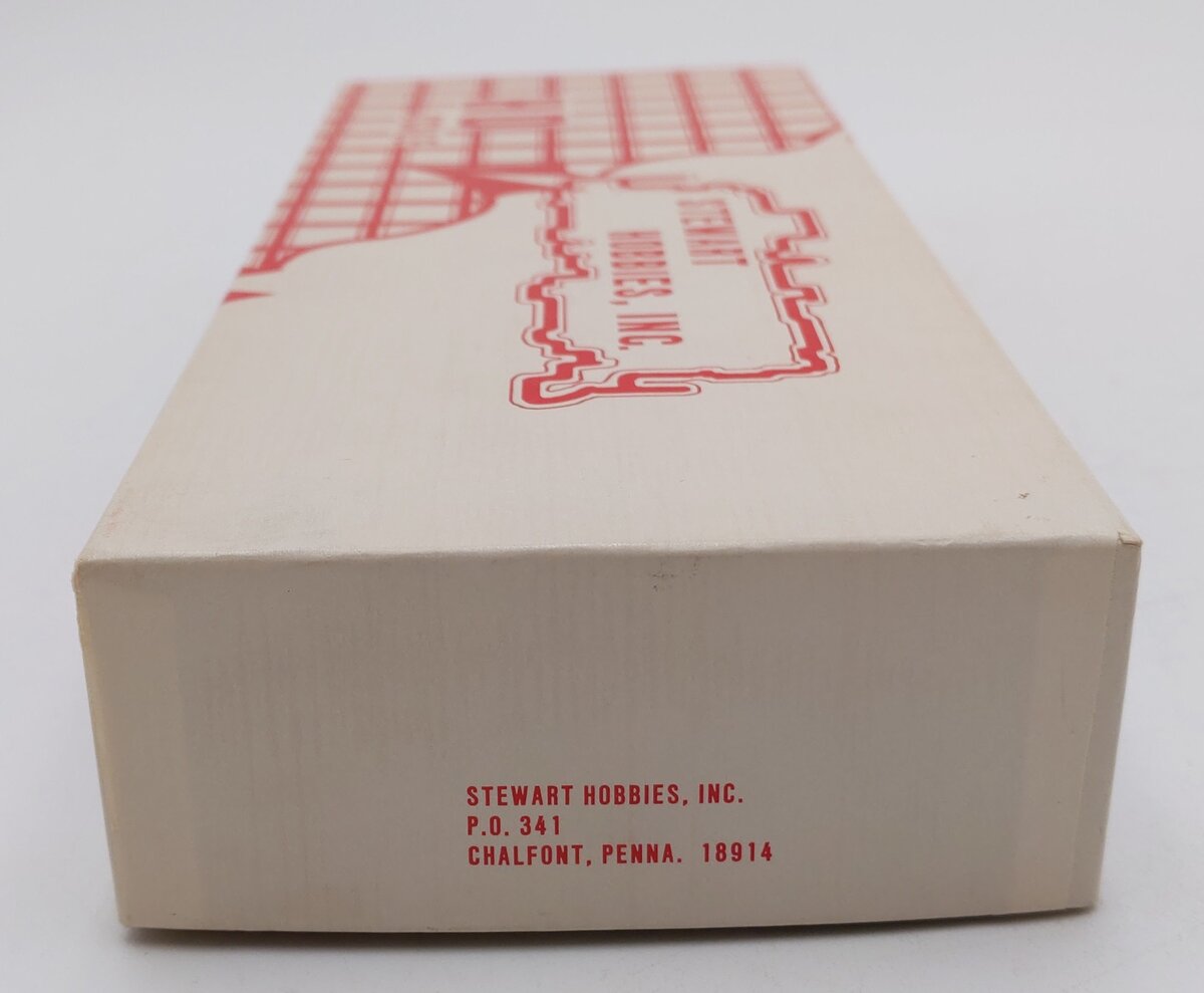 Stewart Hobbies, Inc 7110 HO Scale Santa Fe GE U25B Diesel Locomotive #1600 VG/Box