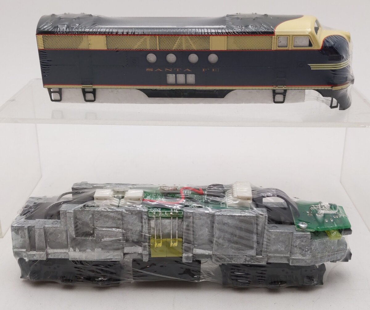 Stewart 5016 HO Santa Fe FTA Powered Diesel Locomotive NIB