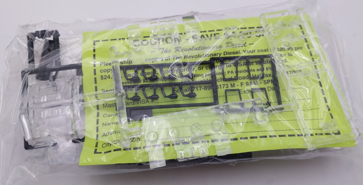 Stewart 5016 HO Santa Fe FTA Powered Diesel Locomotive NIB