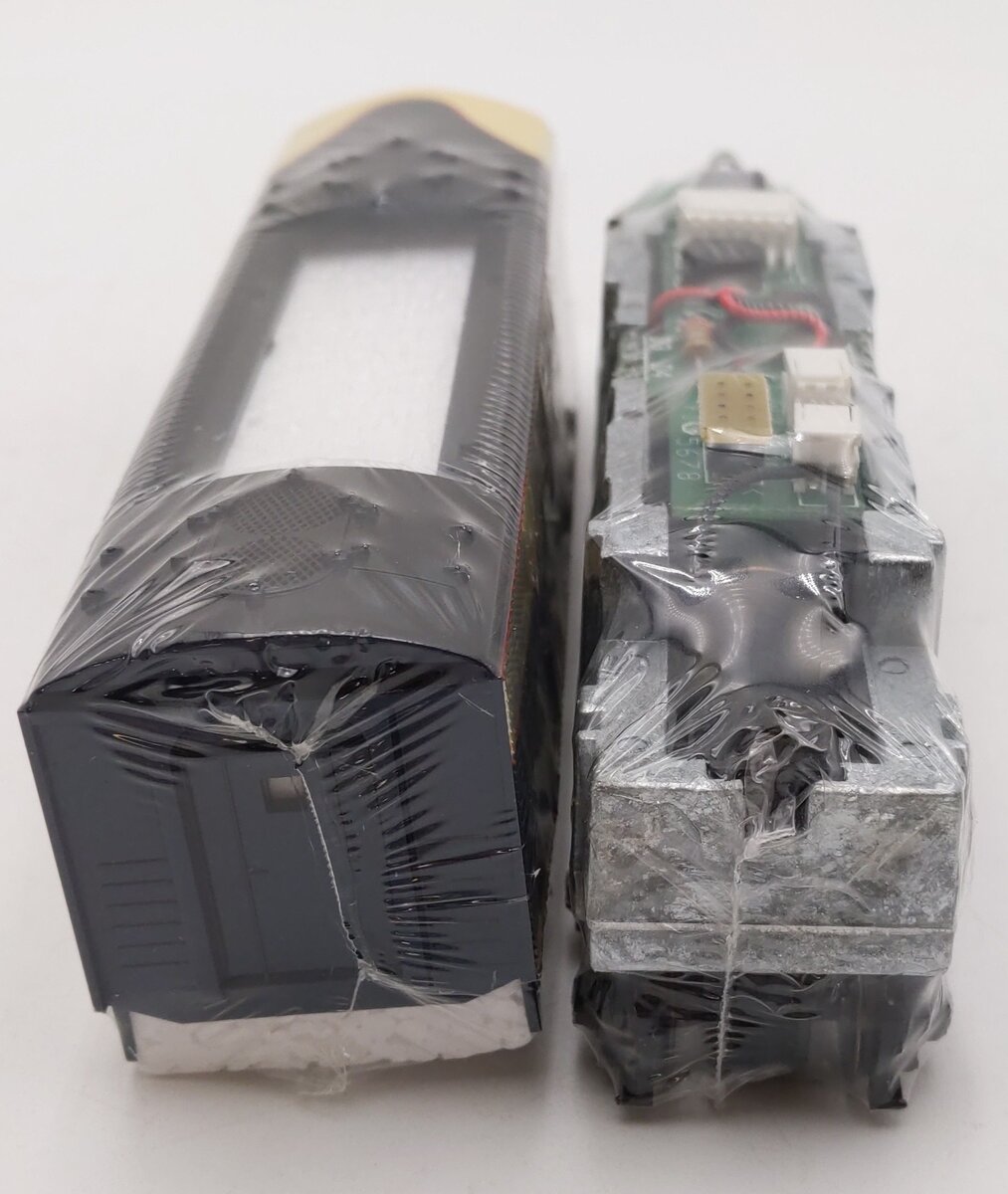 Stewart 5016 HO Santa Fe FTA Powered Diesel Locomotive NIB