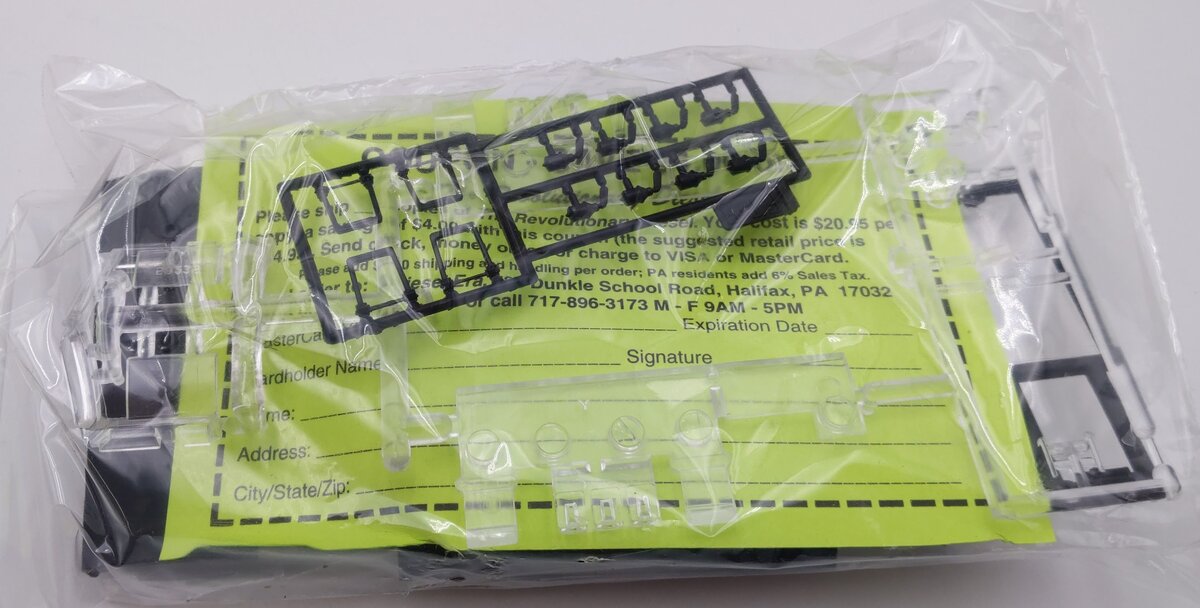 Stewart 5016 HO Santa Fe FTA Powered Diesel Locomotive NIB