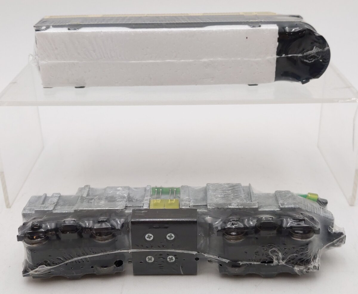 Stewart 5016 HO Santa Fe FTA Powered Diesel Locomotive NIB