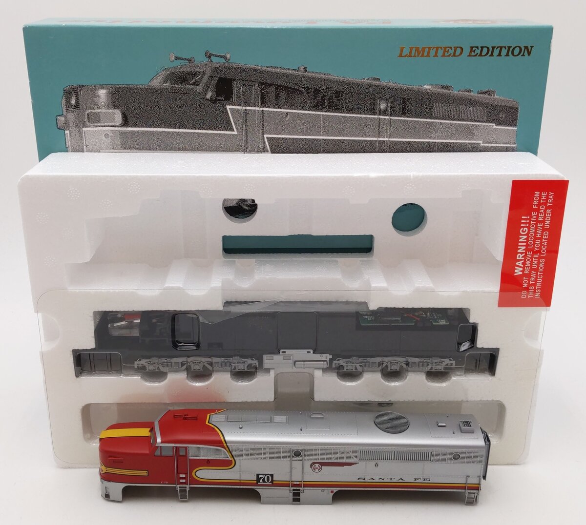 Proto 2000 21568 HO AT&SF PA Diesel Locomotive w/ Dynamic Brakes LN/Box