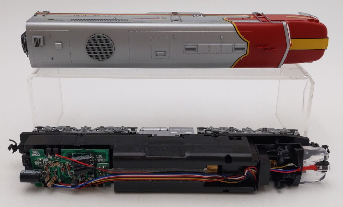 Proto 2000 21568 HO AT&SF PA Diesel Locomotive w/ Dynamic Brakes EX/Box