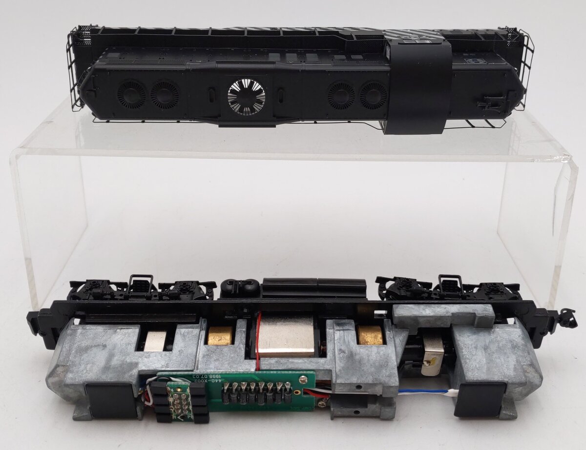 Proto 2000 23601 HO AT&SF GP9 Diesel Locomotive #722 VG/Box