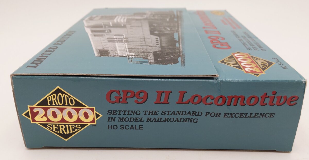 Proto 2000 23601 HO AT&SF GP9 Diesel Locomotive #722 VG/Box