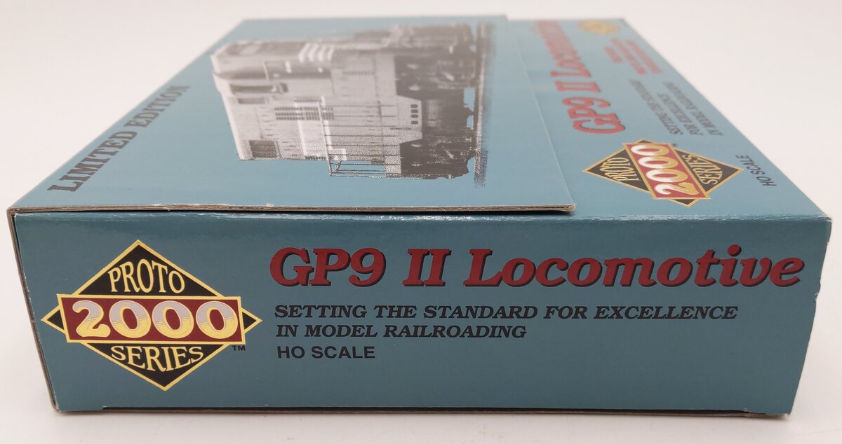 Proto 2000 23601 HO AT&SF GP9 Diesel Locomotive #722 LN/Box