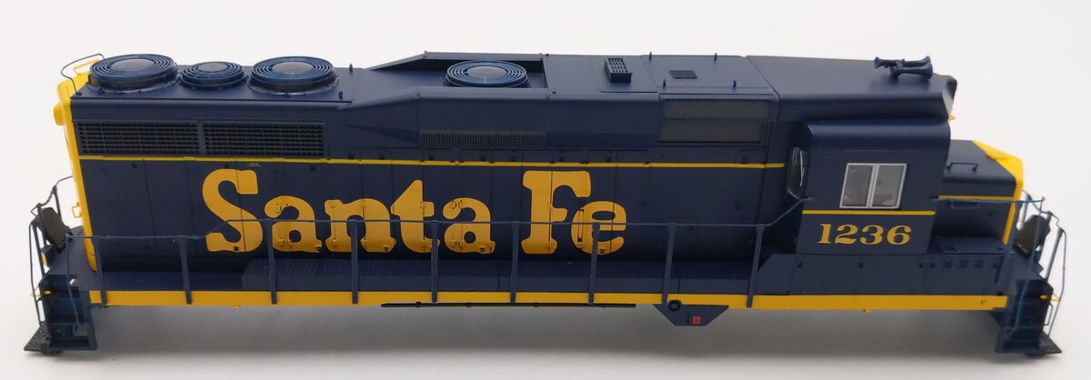 Proto 2000 23092 HO Santa Fe GP30 Locomotive #1236 LN/Box