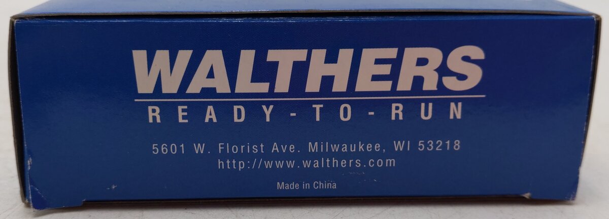 Walthers 932-9003 HO Scale Santa-Fe Super Chief P-S 36-Seat Diner Car EX/Box