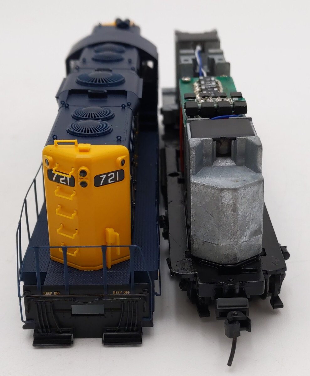 Proto 2000 23696 HO Scale Santa Fe GP9 Diesel Locomotive #721 EX/Box