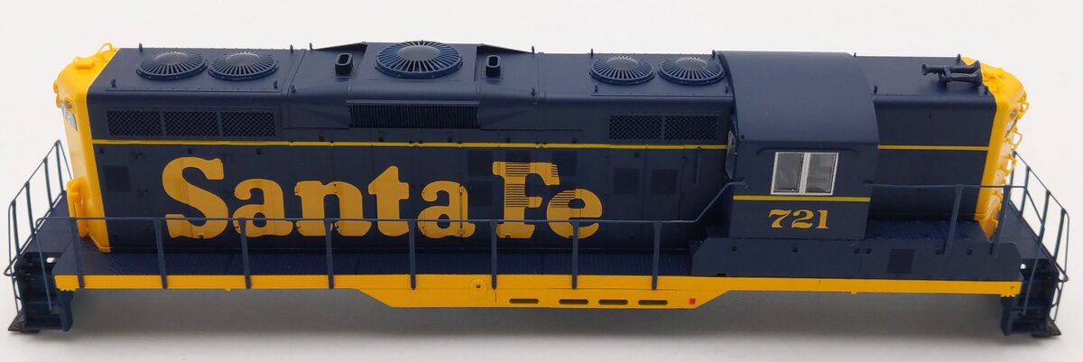 Proto 2000 23696 HO Scale Santa Fe GP9 Diesel Locomotive #721 NIB