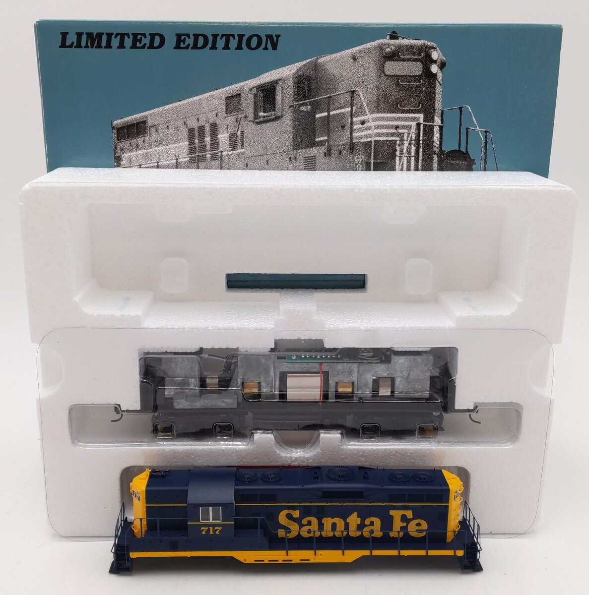 Proto 2000 23695 HO Scale Santa Fe ATSF GP9 II Diesel Locomotive #717 NIB