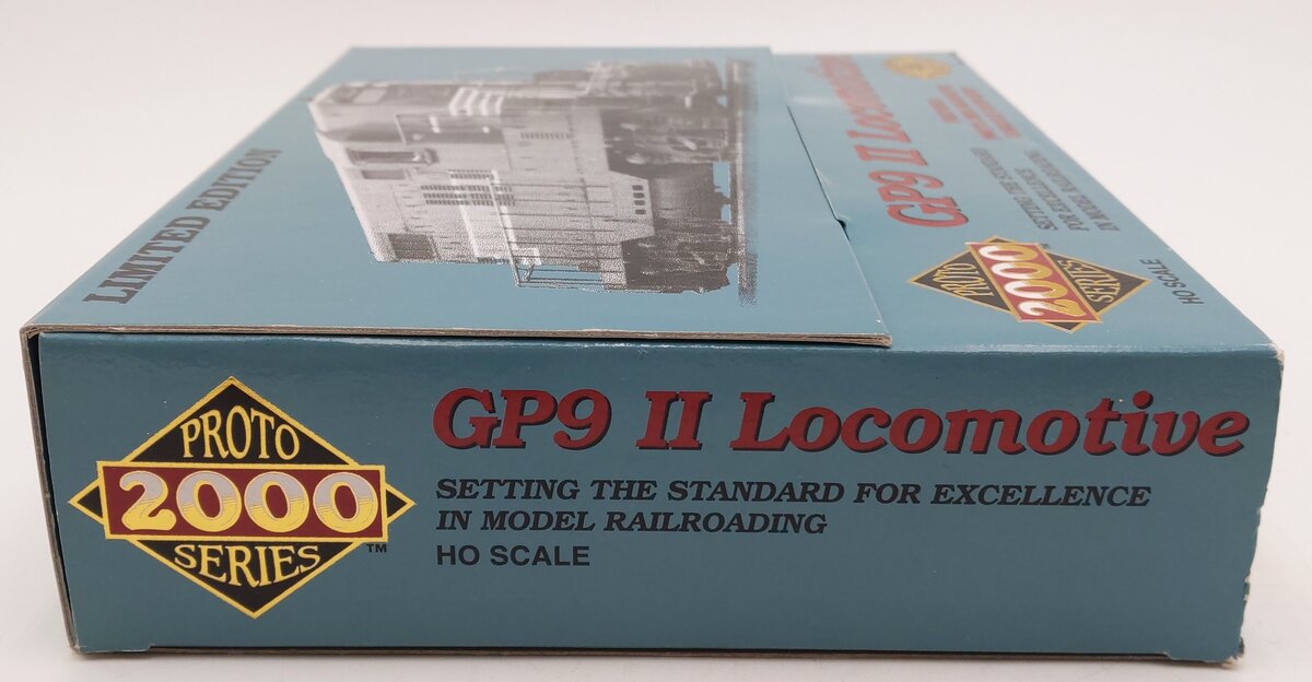 Proto 2000 23695 HO Scale Santa Fe ATSF GP9 II Diesel Locomotive #717 NIB