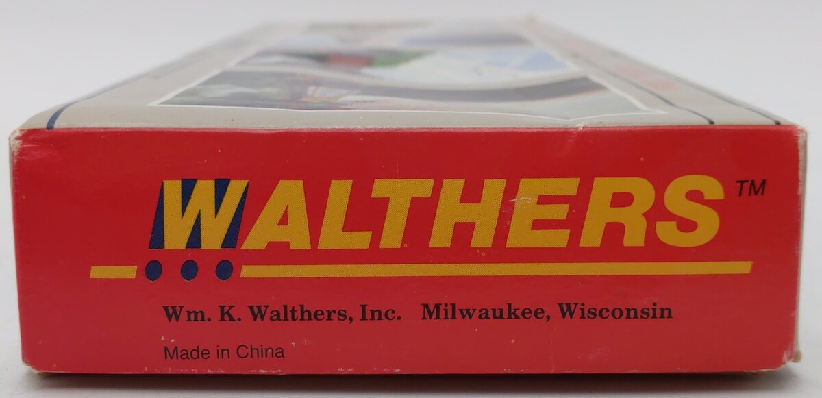 Walthers 932-1325 HO Scale Santa Fe Powered Diesel Locomotive #508 MT/Box