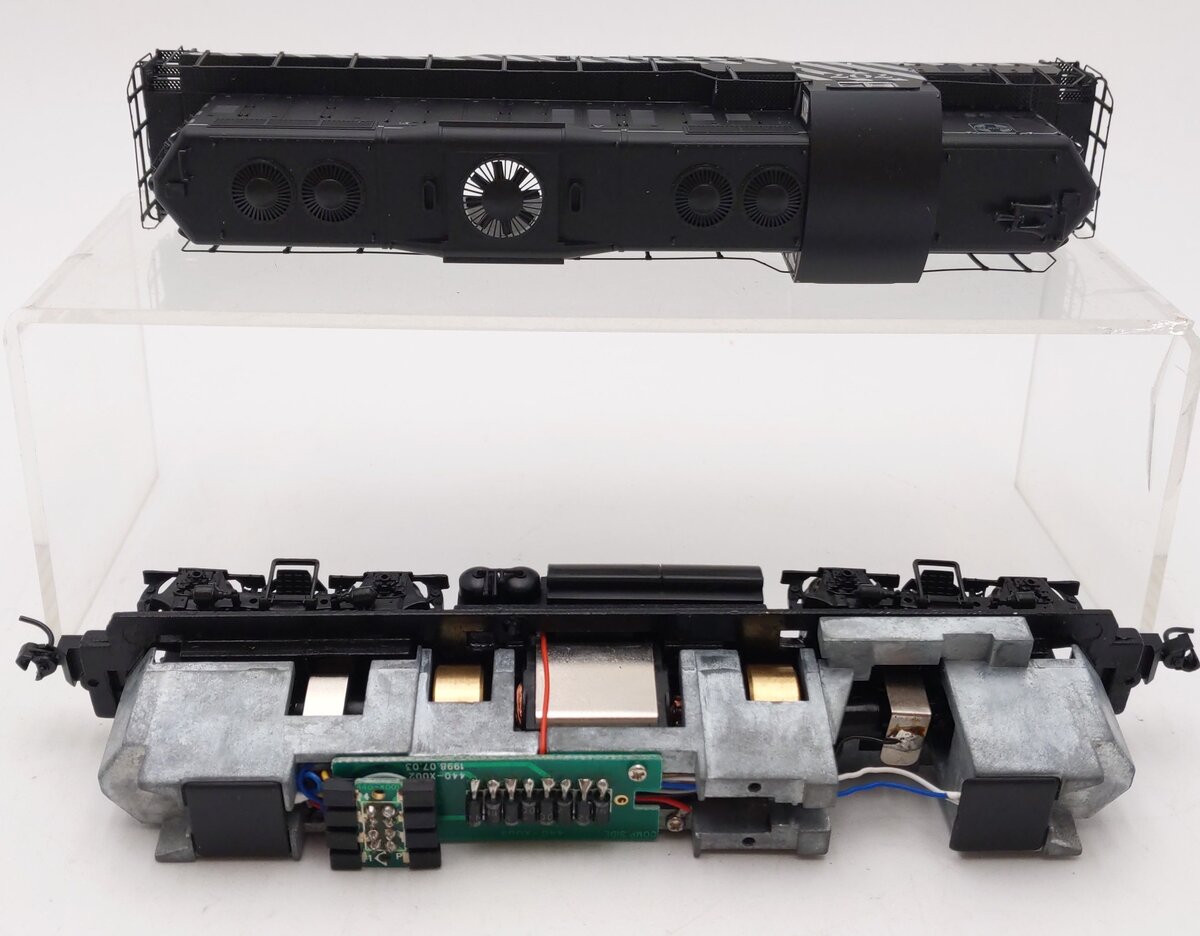 Proto 2000 23614 HO Scale ATSF EMD GP9 II Diesel Locomotive #707 LN/Box