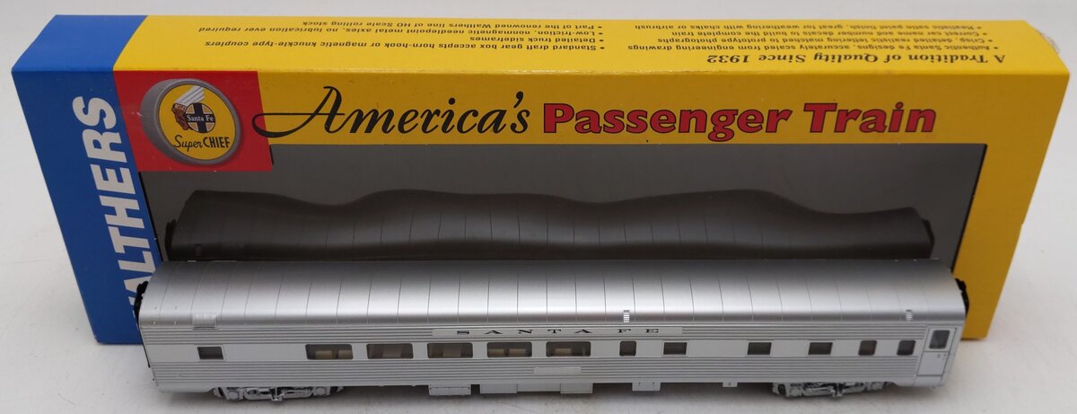 Walthers 932-9004 HO Santa Fe Super Chief 29-Seat Dormitory-Lounge Passenger Car EX/Box