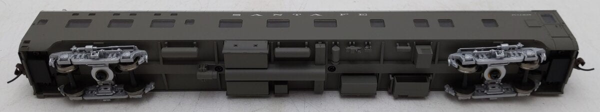 Walthers 932-6722 HO Santa Fe Pullman-Standard 6-6-4 Sleeper Car EX/Box