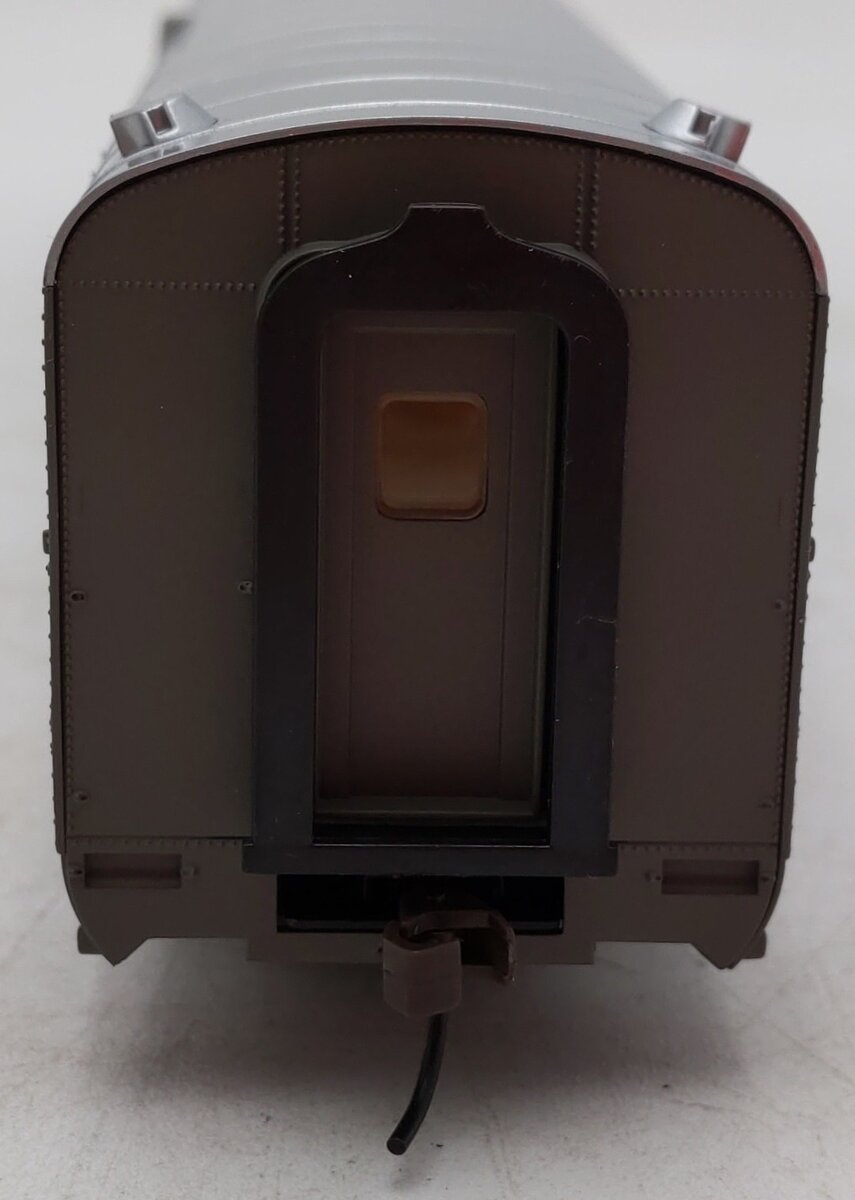 Walthers 932-6722 HO Santa Fe Pullman-Standard 6-6-4 Sleeper Car EX/Box