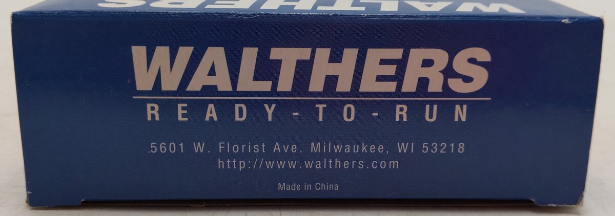 Walthers 932-6345 HO Scale Santa Fe 85' Budd 10-6 Sleeper EX/Box
