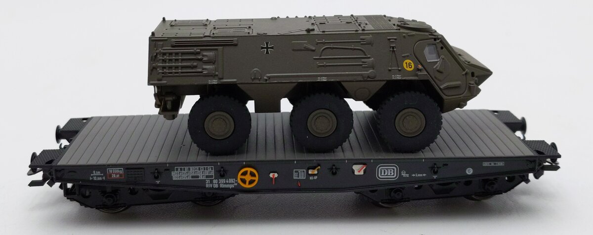 Marklin 48729 HO Scale Flatcar with Fuchs Armored Vehicle LN/Box