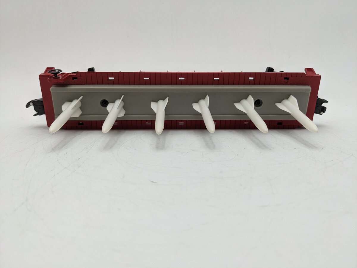 Lionel 6-39458 O Gauge PWC Red Flatcar #6844 with 6 Missiles EX/Box