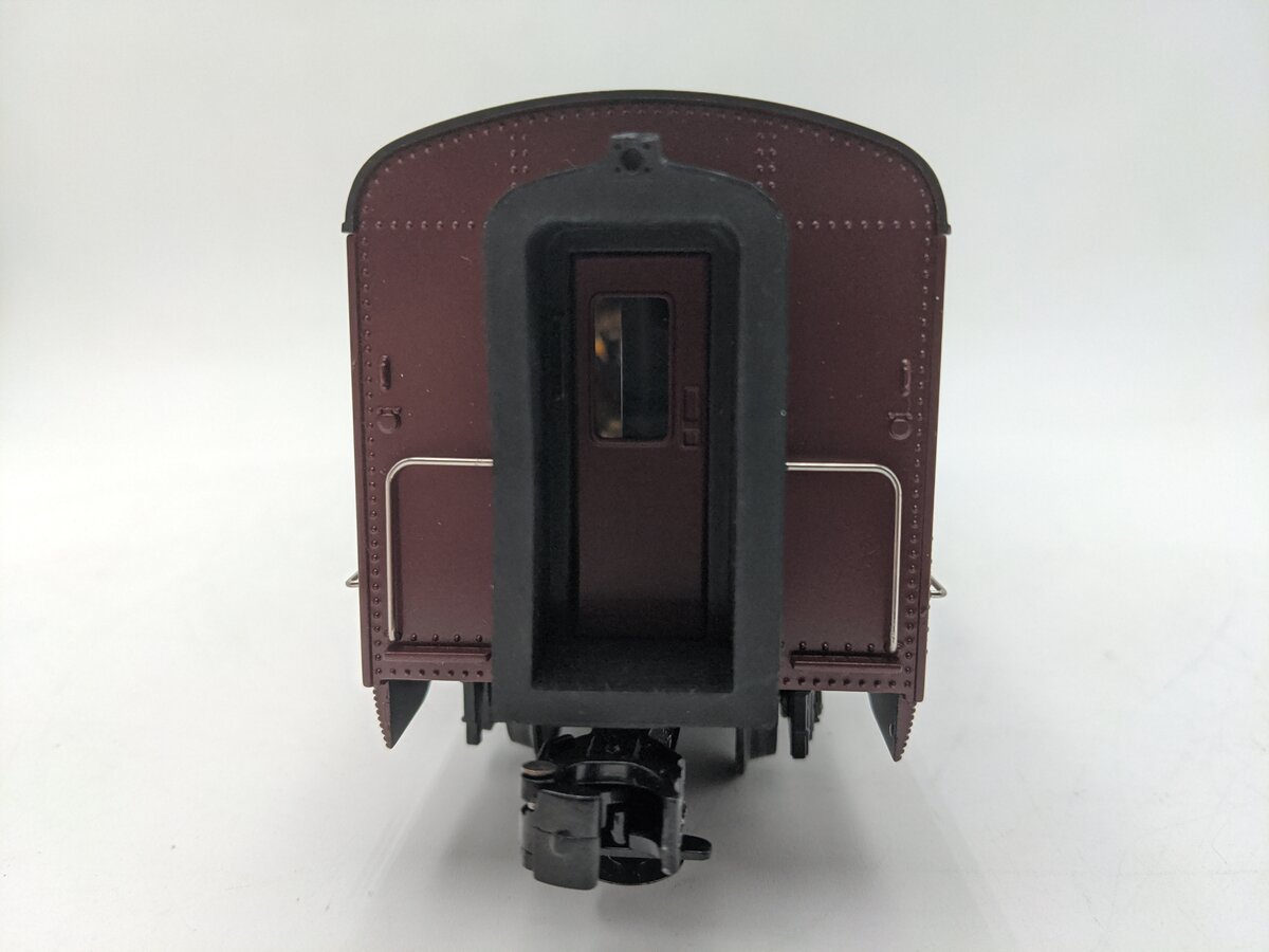 MTH 30-67269 O Gauge Norfolk & Western  60' Streamlined Passenger Car #491 EX