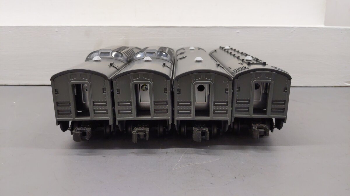 Williams STR-02712 O Gauge O-27 New York Central Streamliner (4 Car Set) EX/Box
