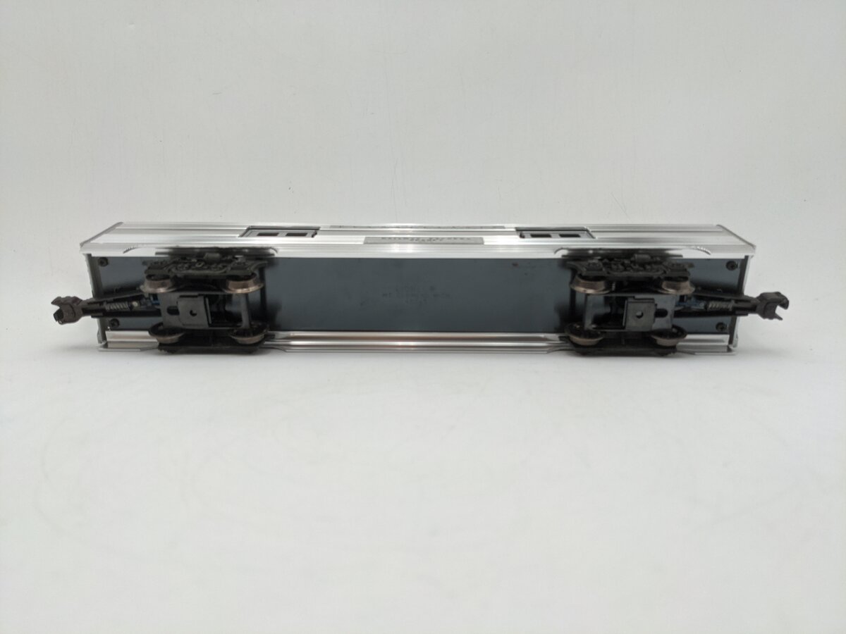 Lionel 6-9570 O Gauge Pennsylvania Railway Express Aluminum Baggage Car EX/Box