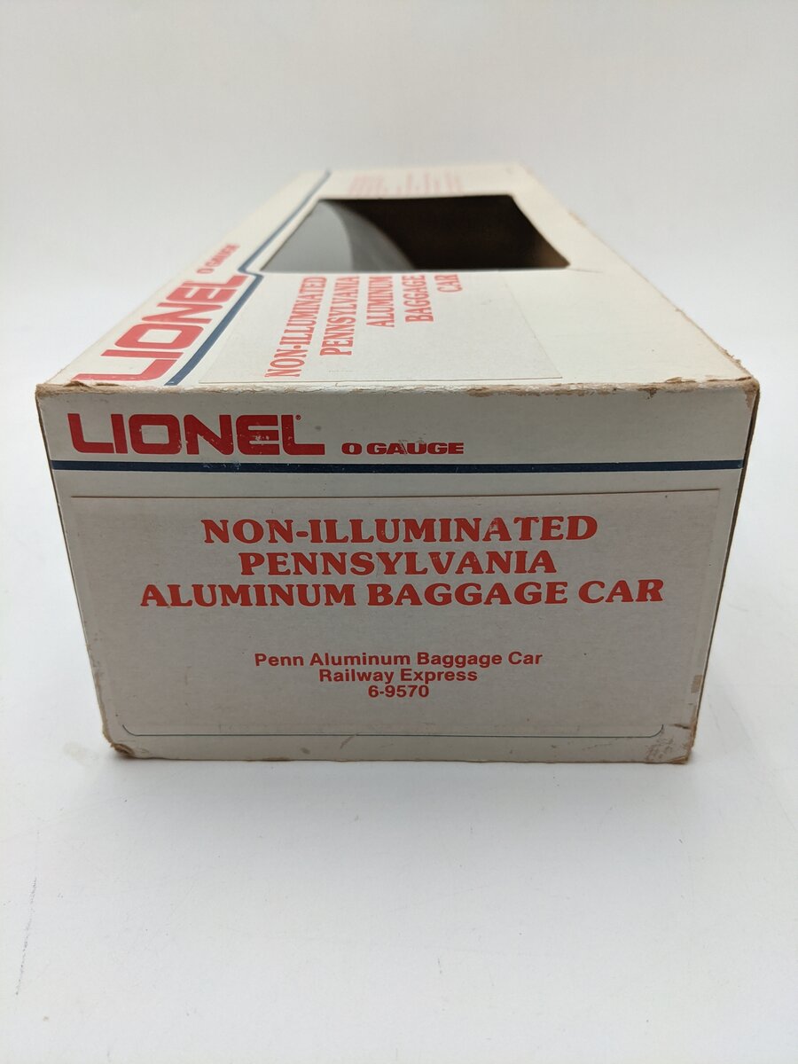 Lionel 6-9570 O Gauge Pennsylvania Railway Express Aluminum Baggage Car EX/Box