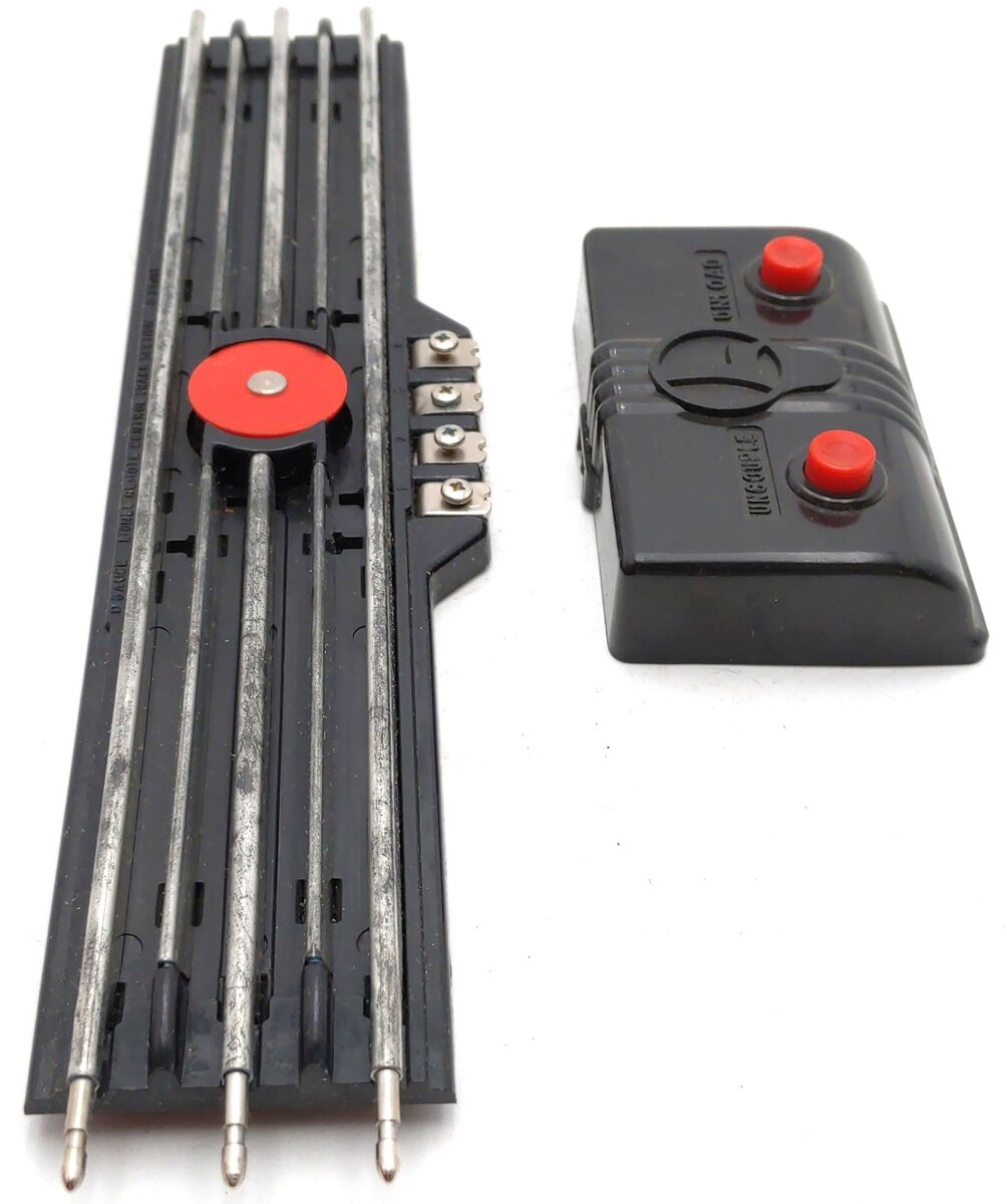 Lionel 6-5530 O Gauge Operating Track Section VG/Box