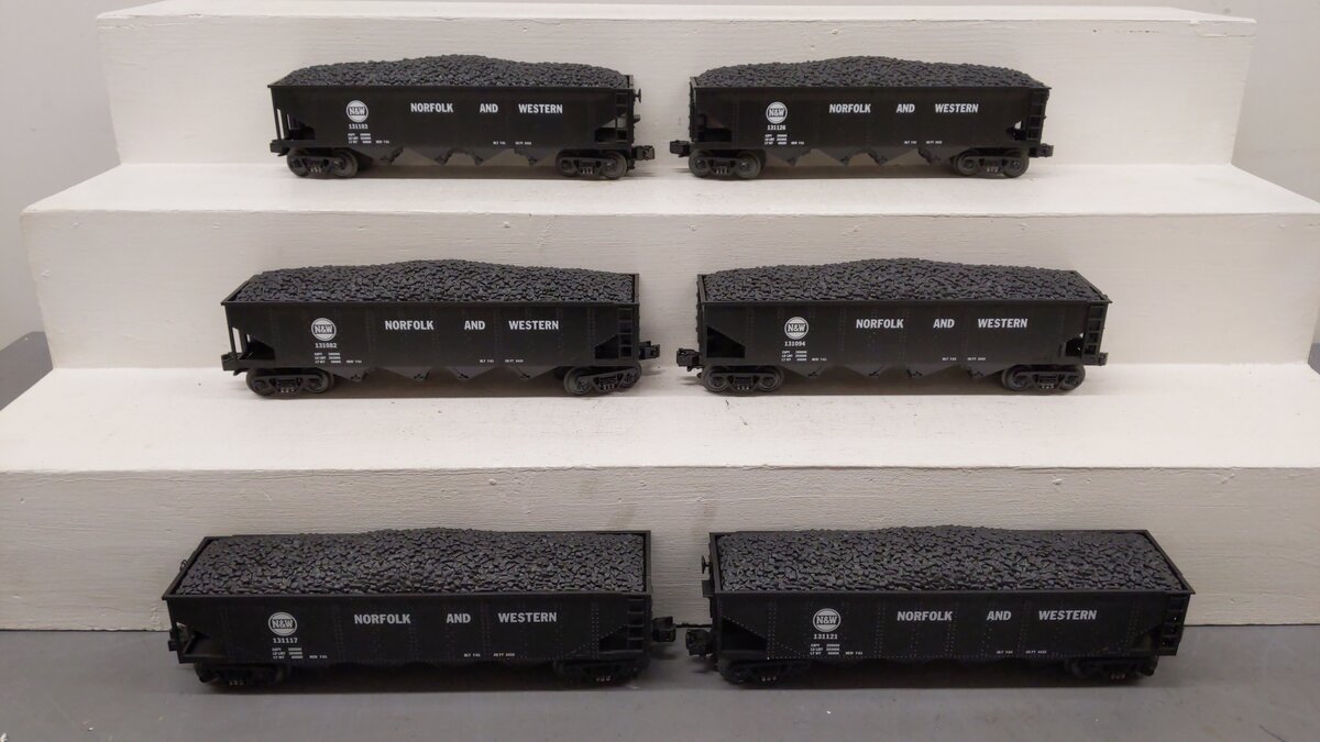MTH 30-7535 O Gauge Norfolk & Western 4-Bay Hoppers w/Coal Loads 6-Car Set #1 EX/Box