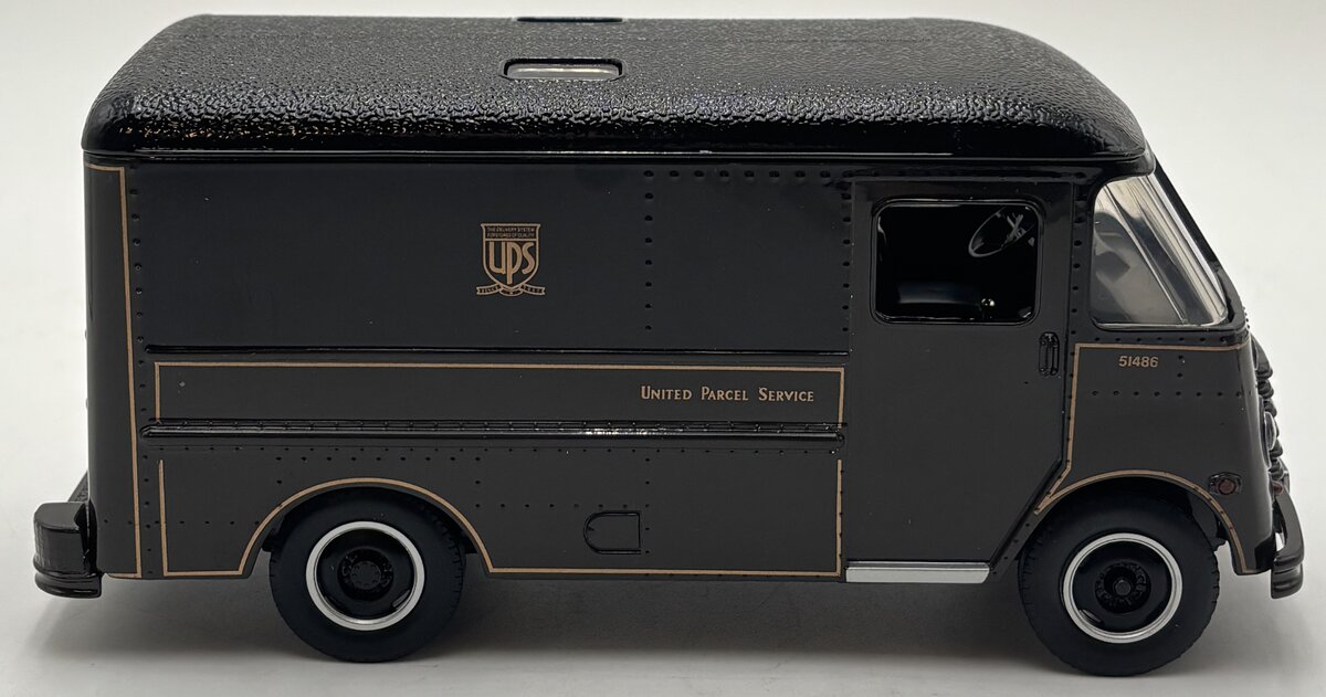 Corporate Express UP1757 1:28 UPS 1957 Package Car LN/Box