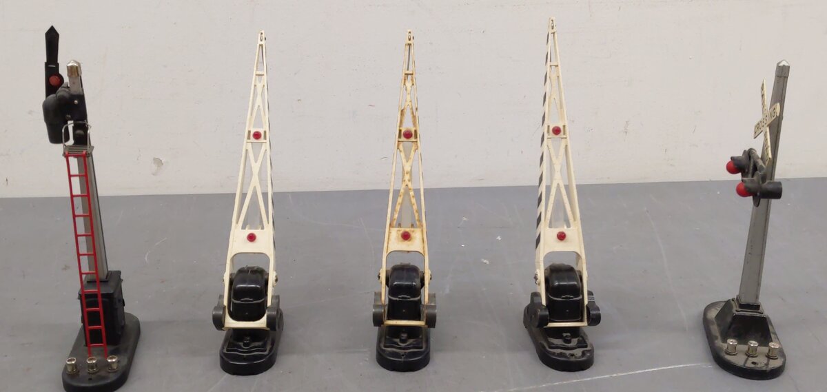 Lionel Vintage O Gauge Accessories #154,151,252,252,252 [5] VG