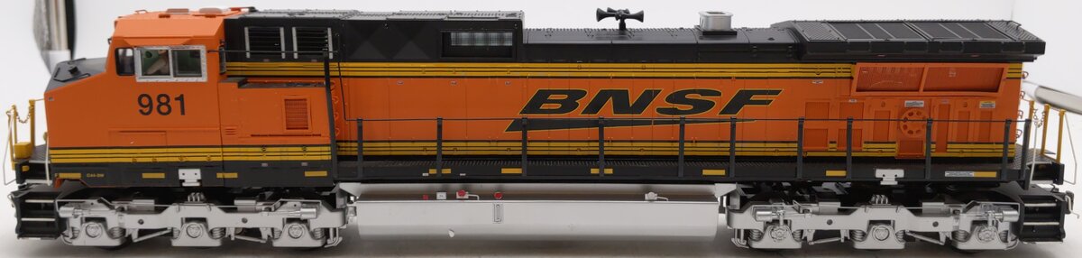 MTH 20-20664-1 O Gauge BNSF Dash-9 Diesel Engine w/ ProtoSound 3.0 #981 EX/Box