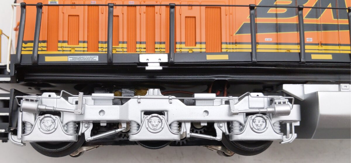 MTH 20-20664-1 O Gauge BNSF Dash-9 Diesel Engine w/ ProtoSound 3.0 #981 EX/Box