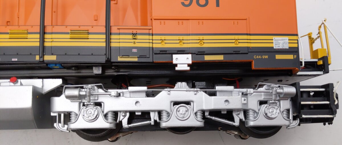 MTH 20-20664-1 O Gauge BNSF Dash-9 Diesel Engine w/ ProtoSound 3.0 #981 EX/Box